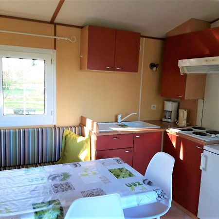 Etang-sur-Arroux Camping Des 2 Rives- Mobilhomes מראה חיצוני תמונה
